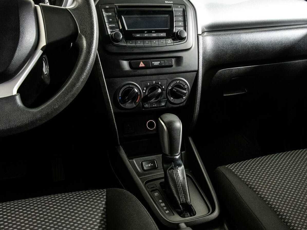 Suzuki Vitara с пробегом — 2017 год. Фото: #13