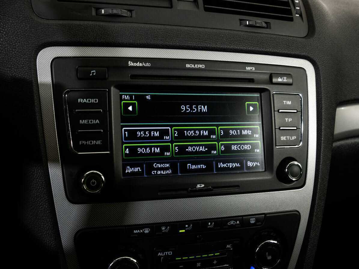 Skoda Octavia с пробегом — 2013 год. Фото: #14