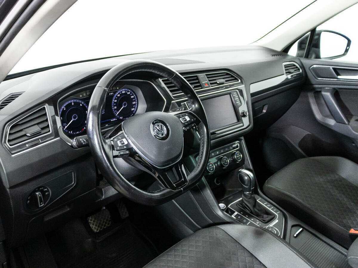 Volkswagen Tiguan с пробегом — 2017 год. Фото: #10