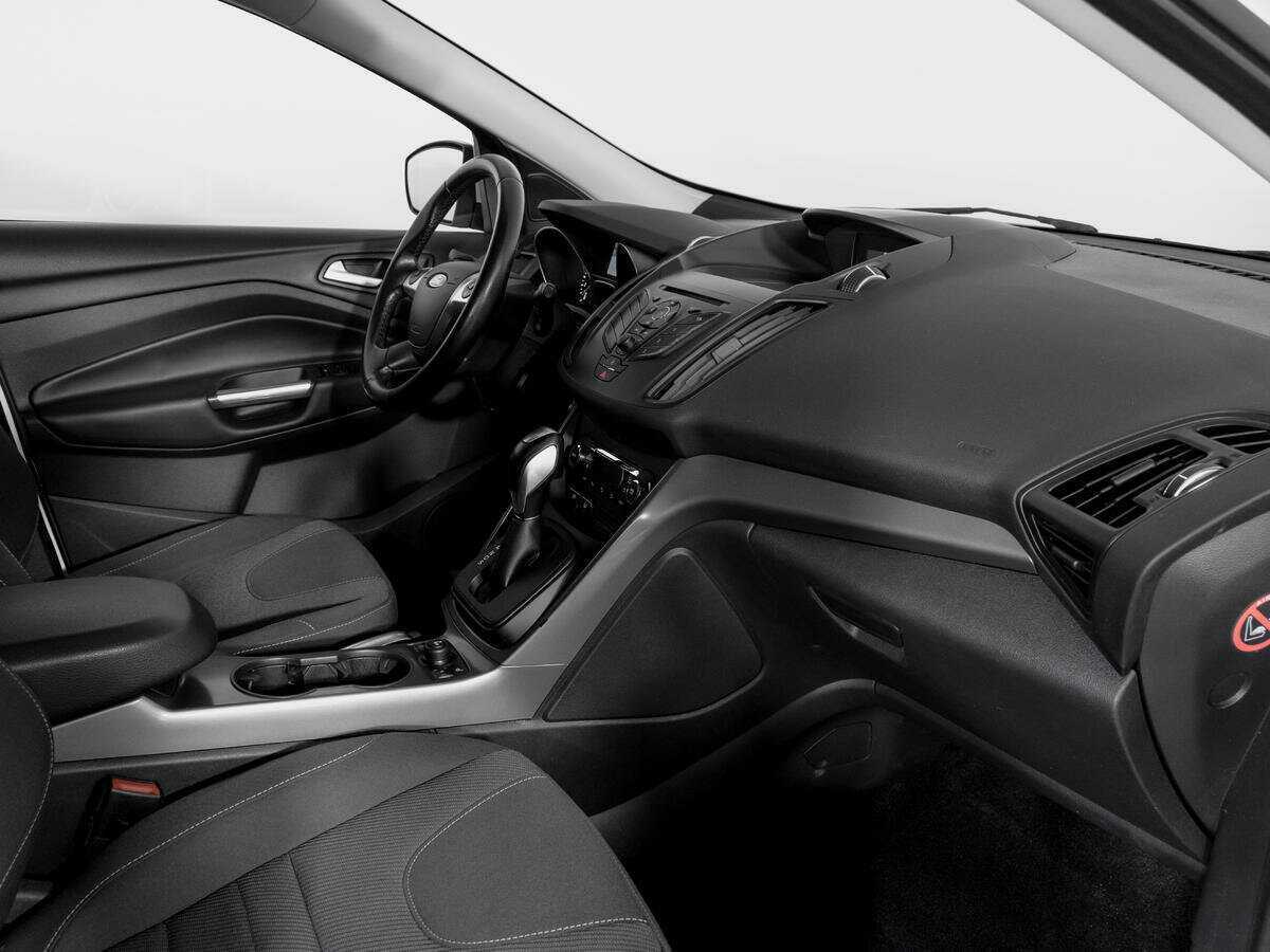 Ford Kuga с пробегом — 2016 год. Фото: #8