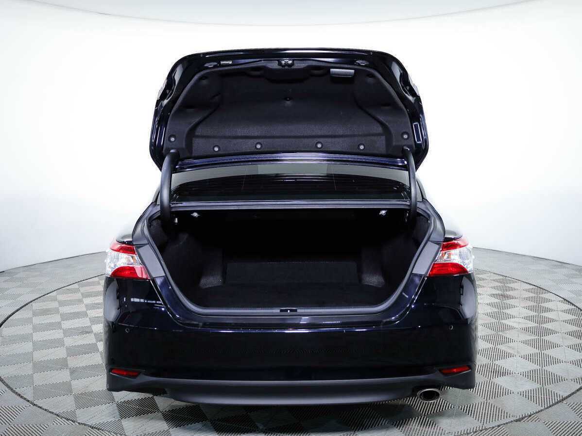 Toyota Camry с пробегом — 2020 год. Фото: #19