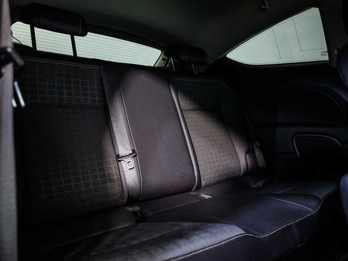 Opel Astra с пробегом — 2012 год. Фото: #11