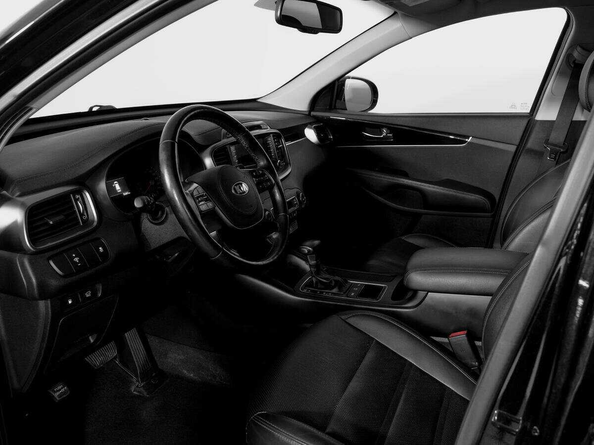 Kia Sorento с пробегом — 2019 год. Фото: #13