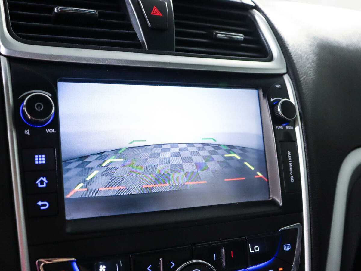 Geely Emgrand 7 с пробегом — 2016 год. Фото: #15