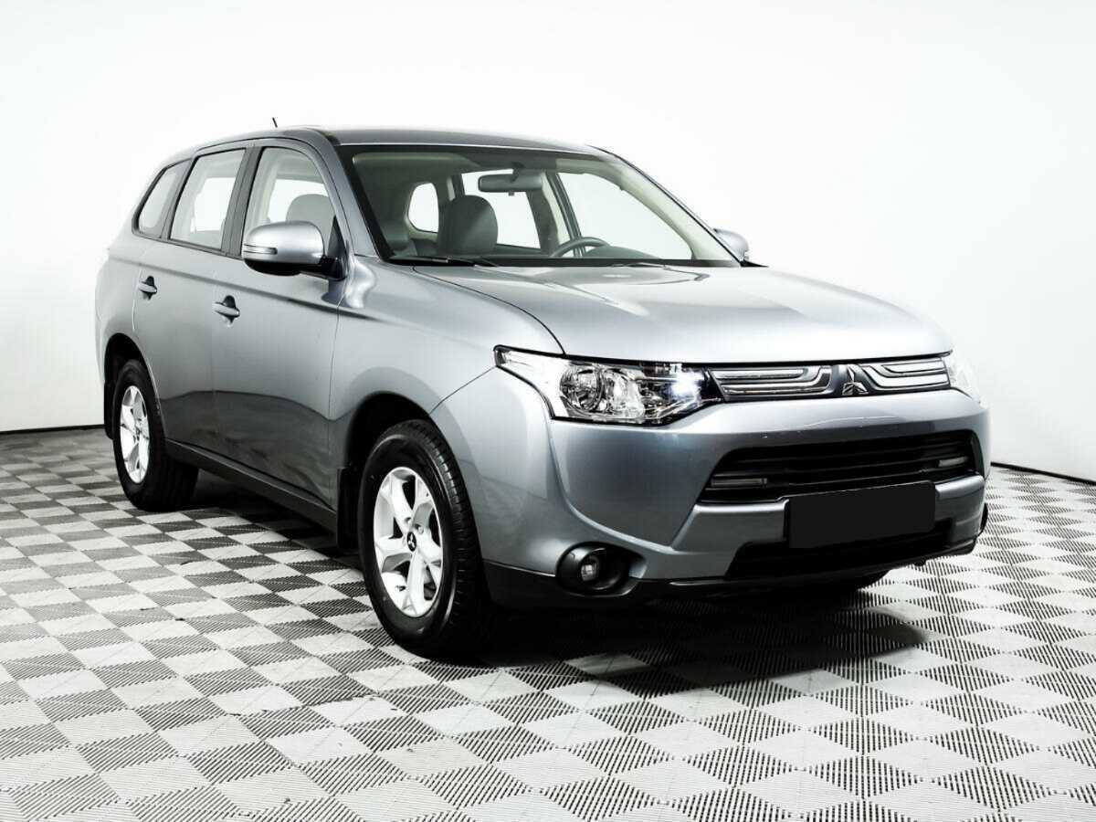Mitsubishi Outlander с пробегом — 2013 год. Фото: #2