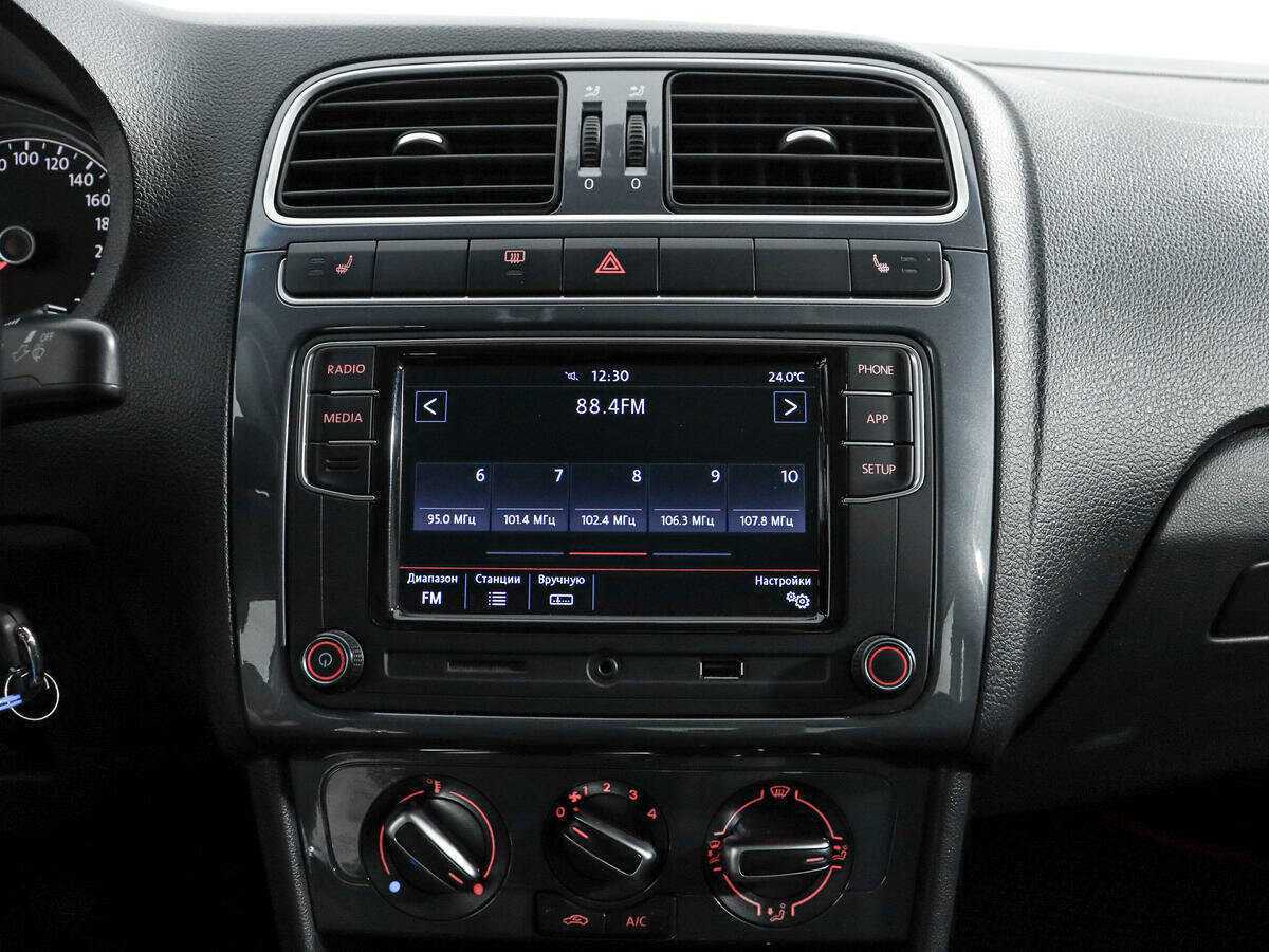 Volkswagen Polo с пробегом — 2020 год. Фото: #11