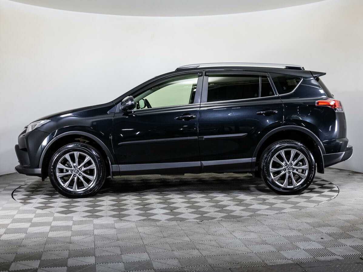 Toyota RAV4 с пробегом — 2016 год. Фото: #7