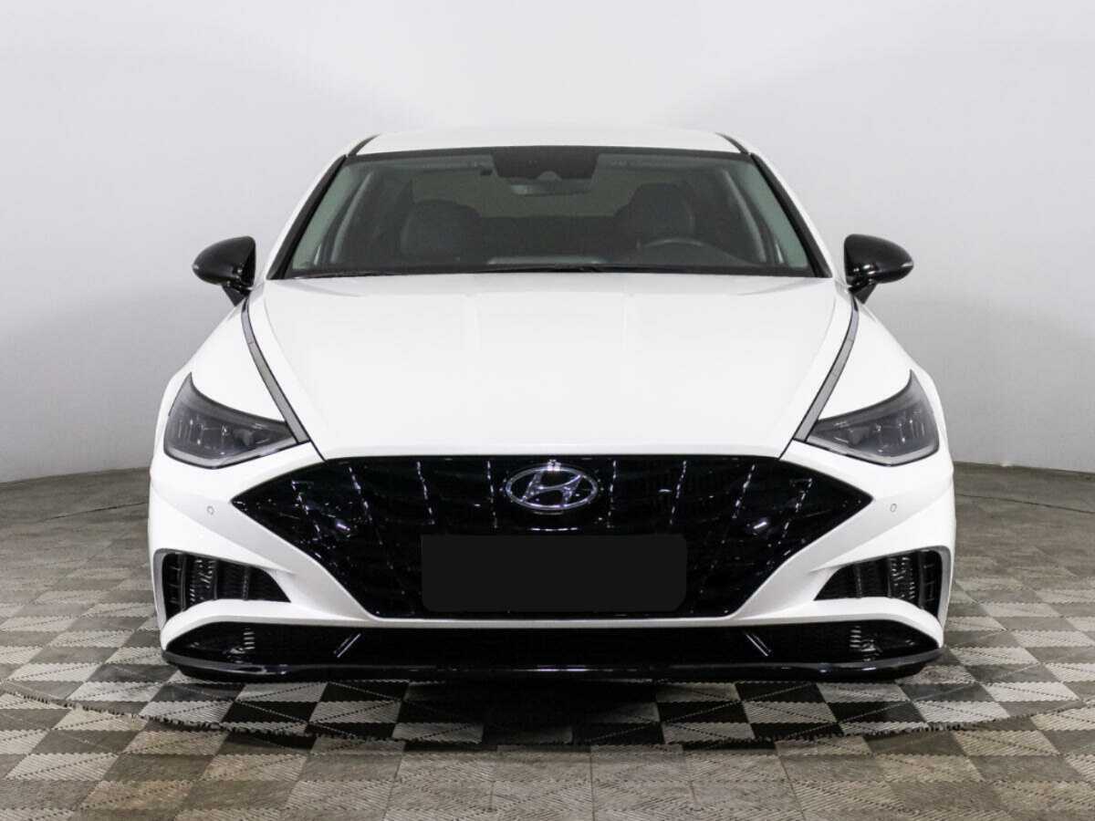 Hyundai Sonata с пробегом — 2021 год. Фото: #1