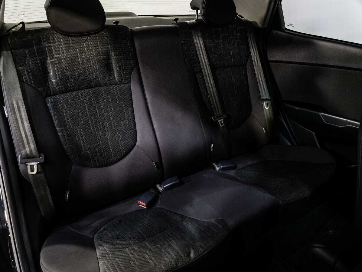 Kia Rio с пробегом — 2016 год. Фото: #7