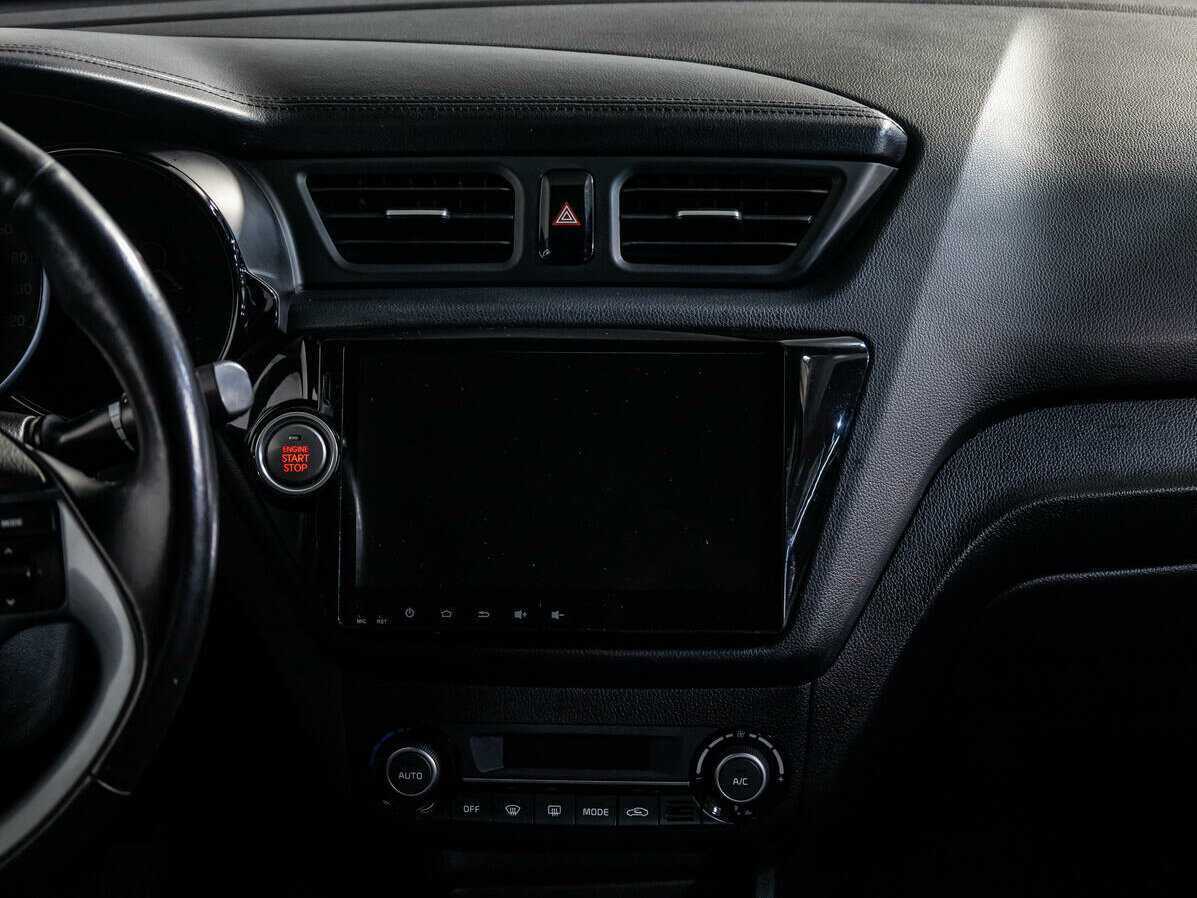 Kia Rio с пробегом — 2016 год. Фото: #11