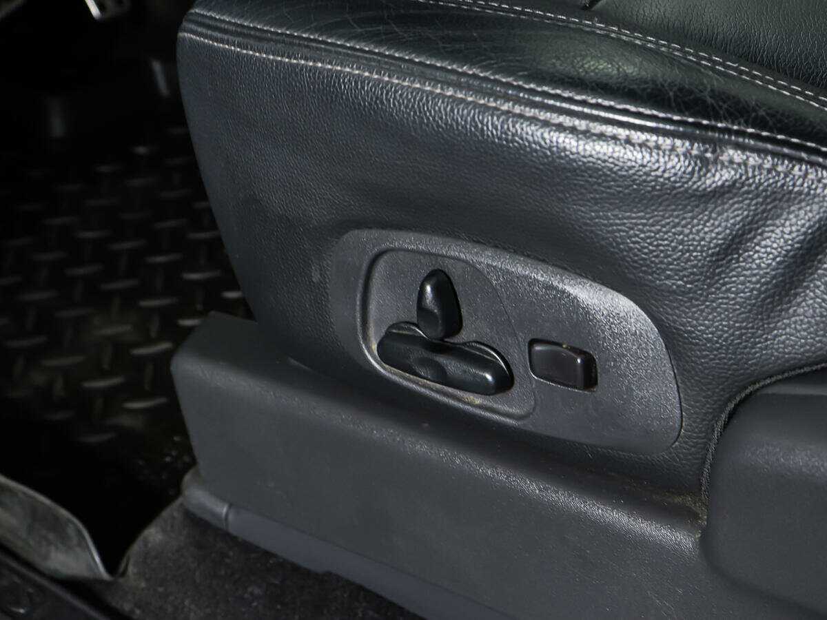 Mitsubishi Pajero с пробегом — 2014 год. Фото: #15