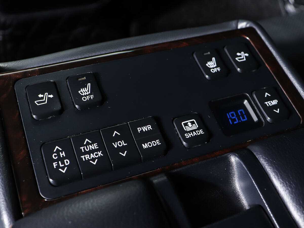 Toyota Camry с пробегом — 2015 год. Фото: #13