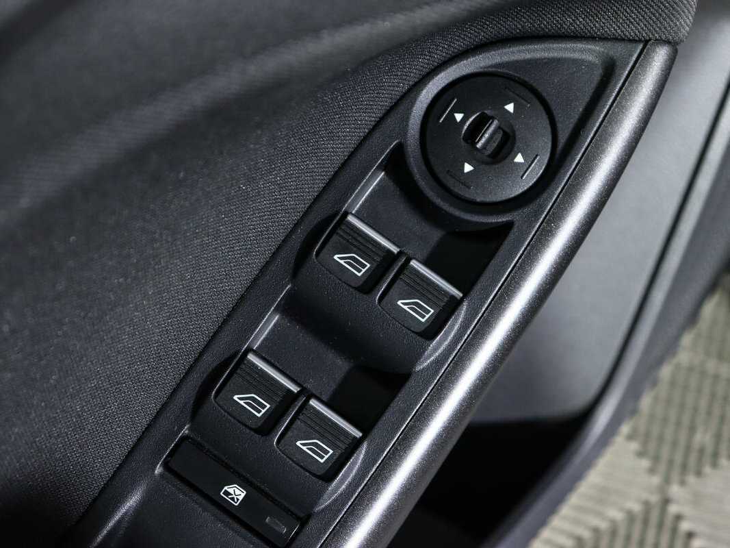 Ford Focus с пробегом — 2018 год. Фото: #12