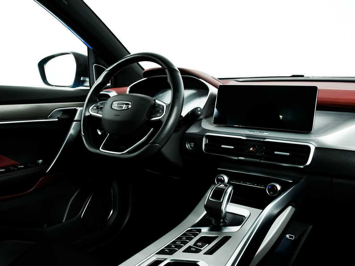 Geely Coolray с пробегом — 2022 год. Фото: #8