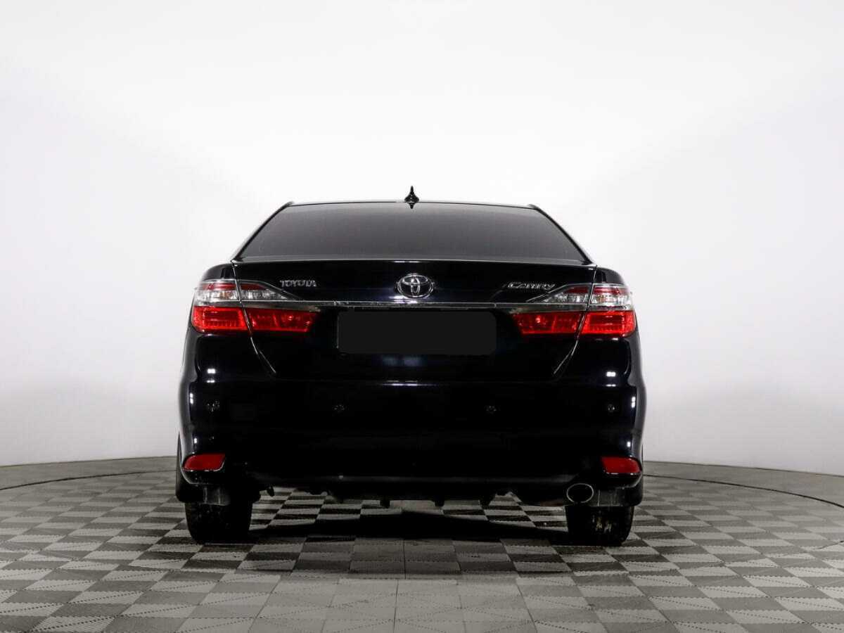 Toyota Camry с пробегом — 2016 год. Фото: #5