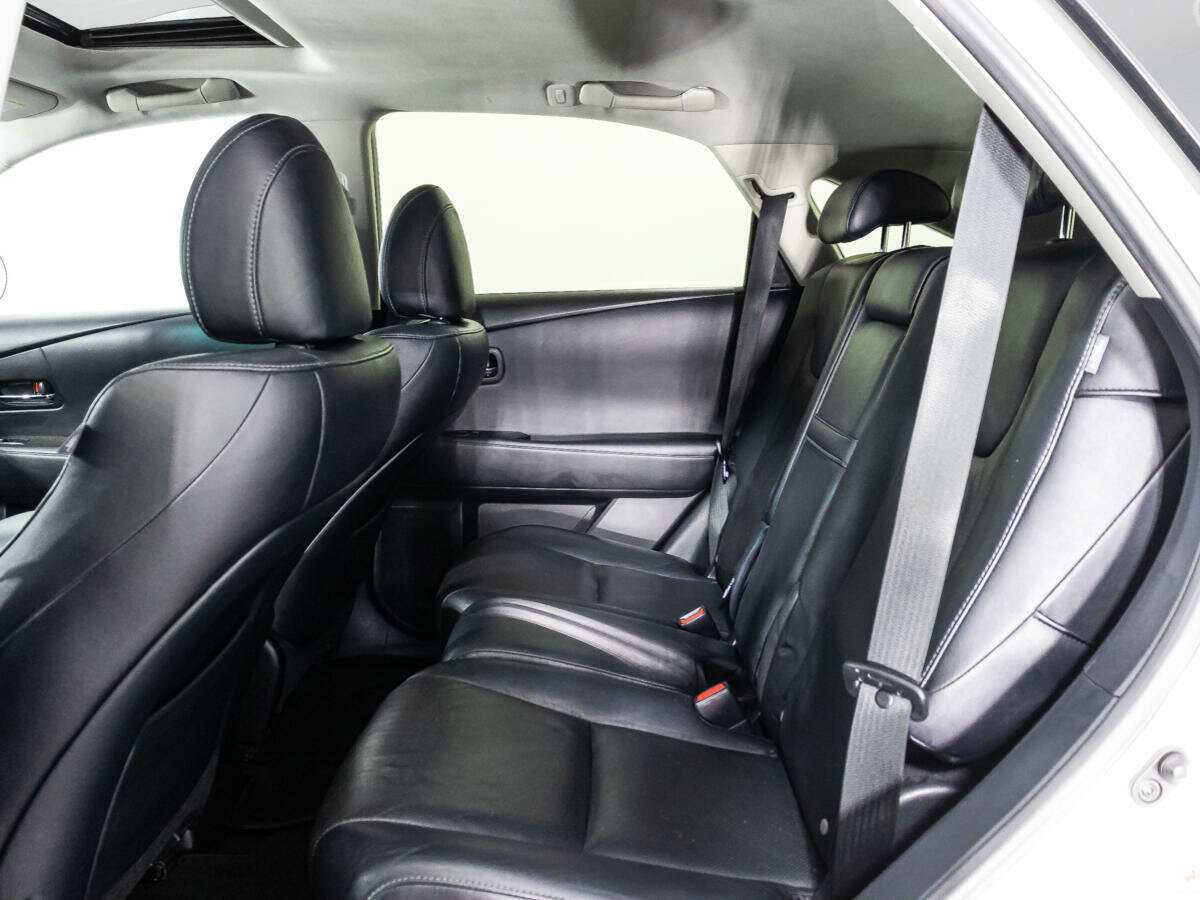 Lexus RX с пробегом — 2012 год. Фото: #8