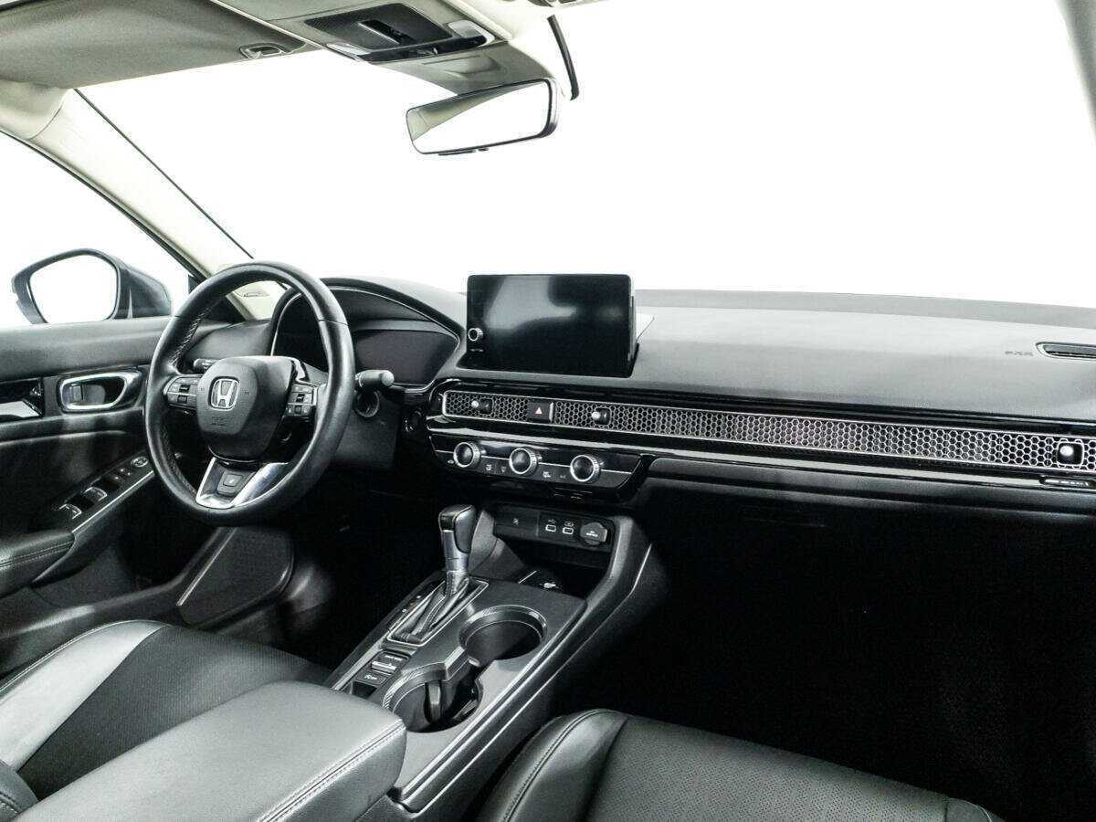 Honda Civic с пробегом — 2021 год. Фото: #8