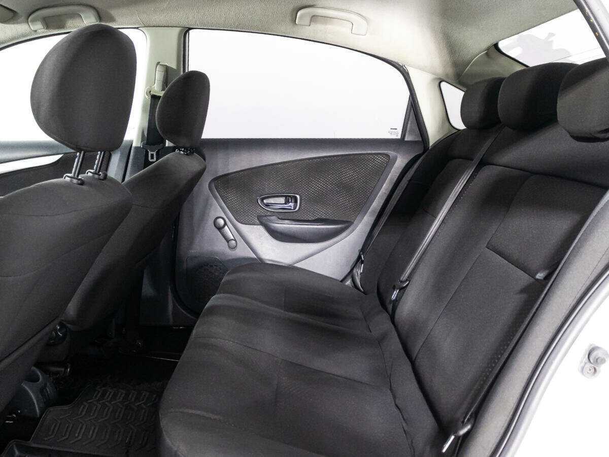 Nissan Almera с пробегом — 2014 год. Фото: #9