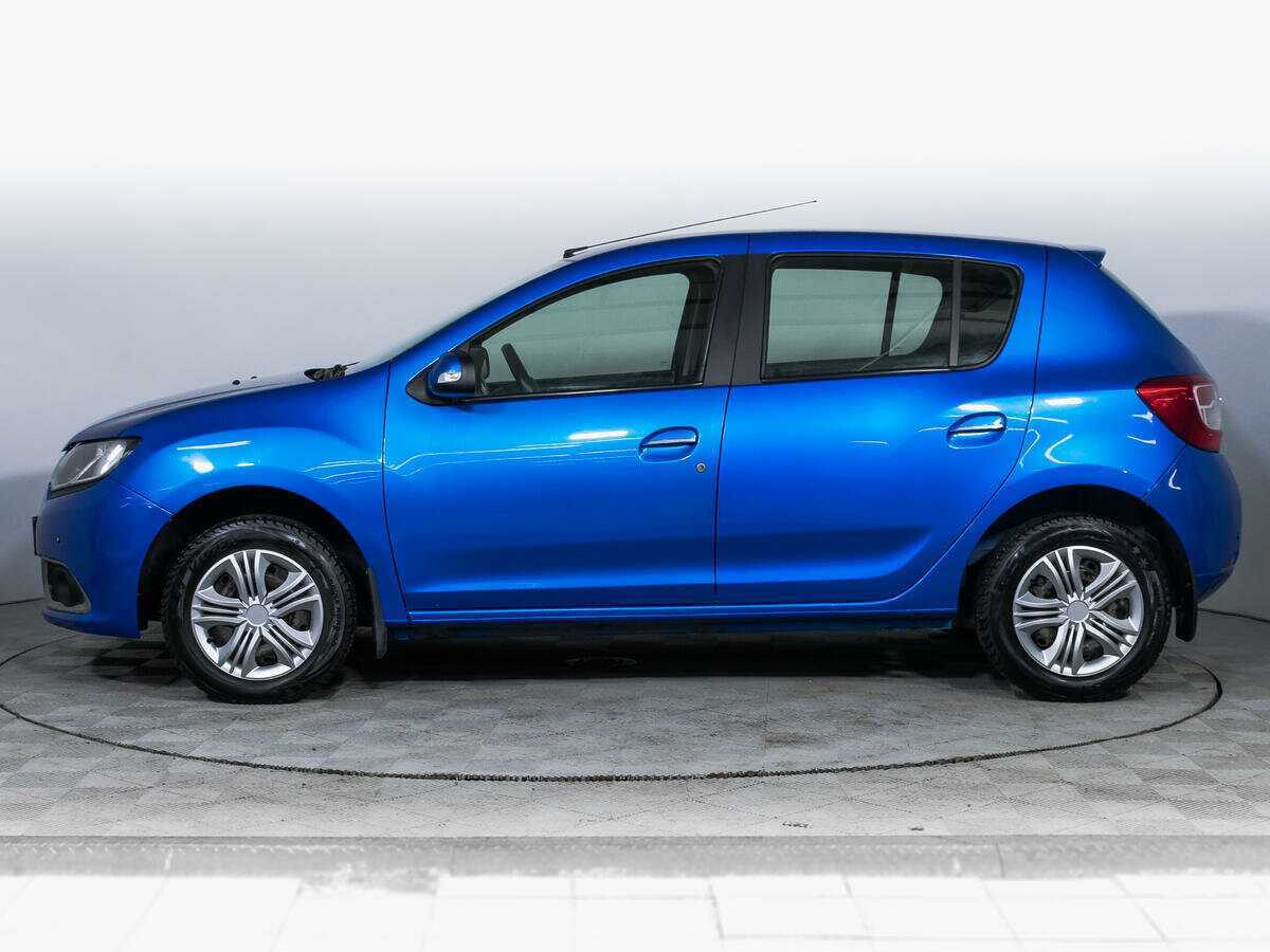 Renault Sandero с пробегом — 2016 год. Фото: #6