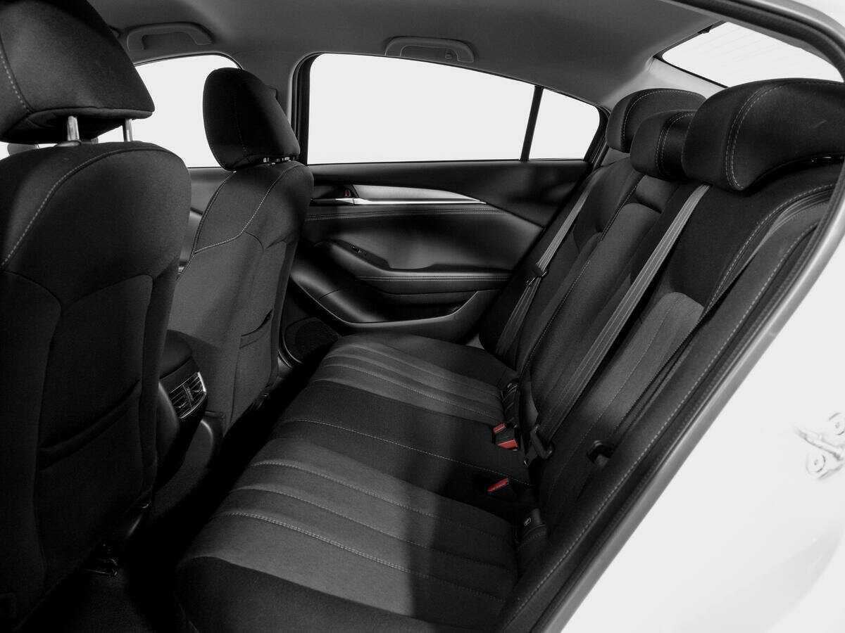 Mazda 6 с пробегом — 2018 год. Фото: #9