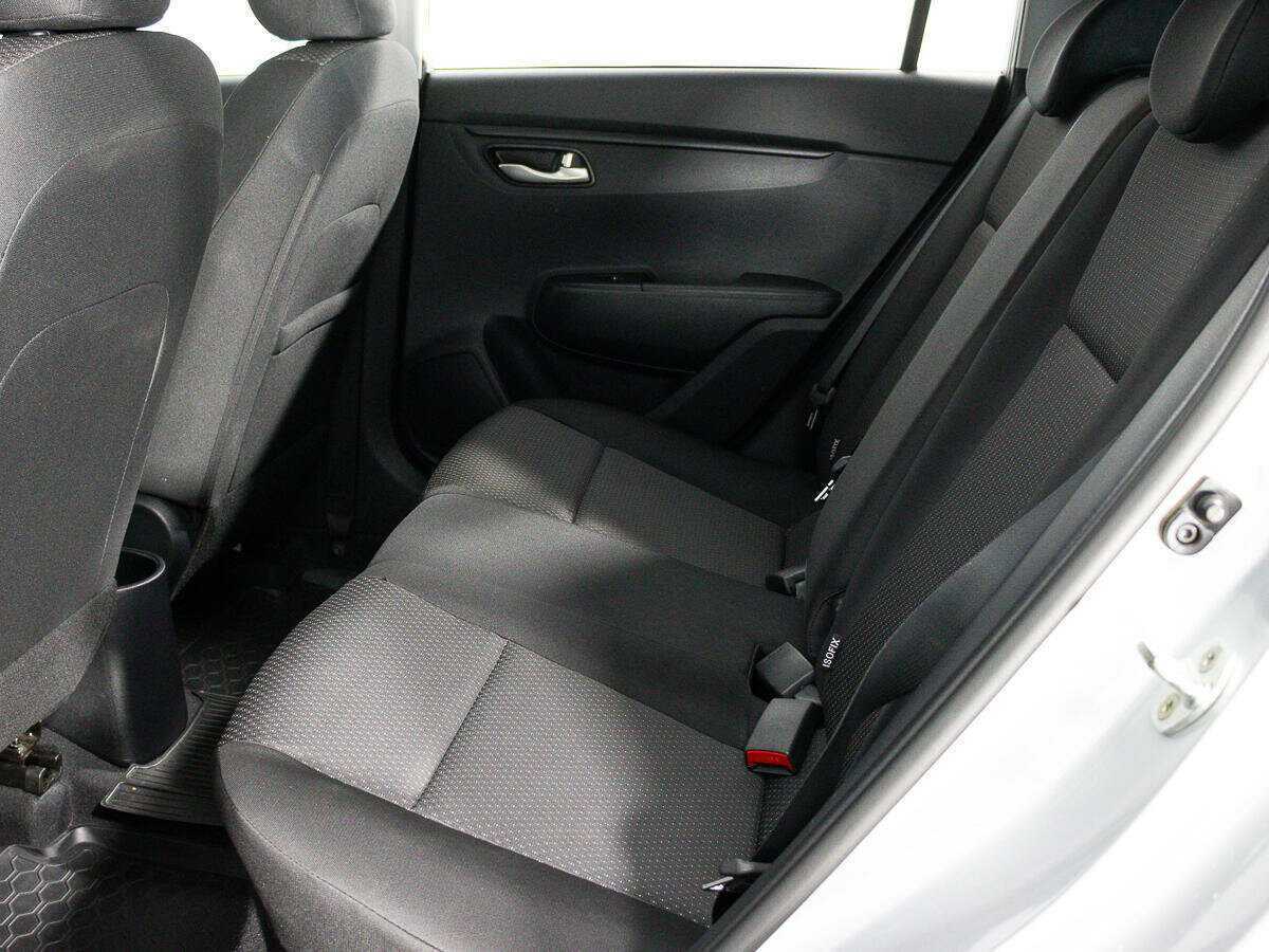 Kia Rio с пробегом — 2021 год. Фото: #10