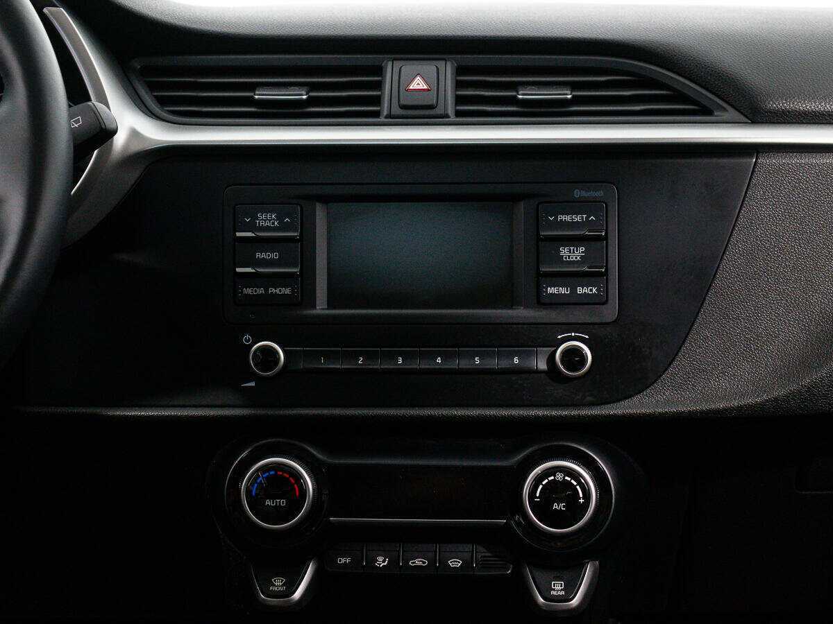 Kia Rio с пробегом — 2021 год. Фото: #13