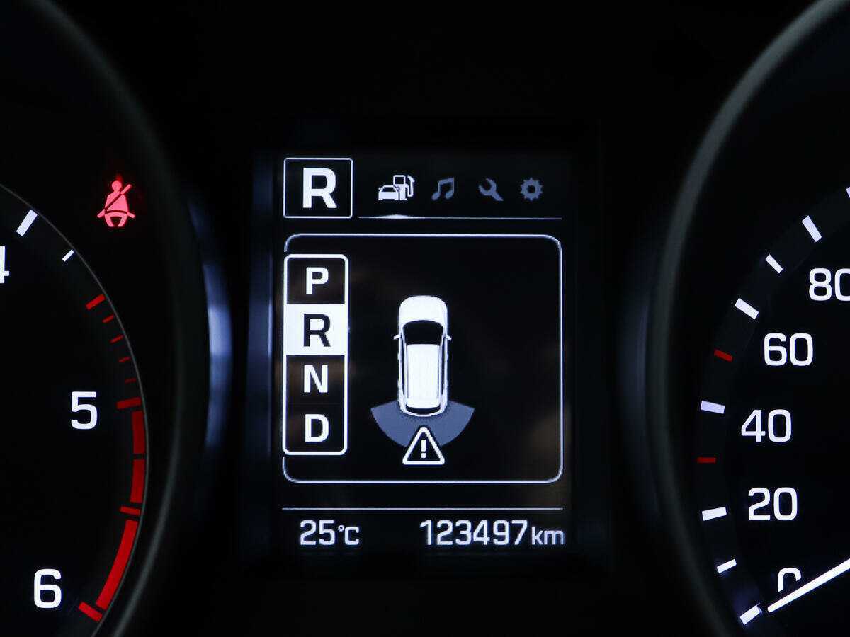 Hyundai Santa Fe с пробегом — 2016 год. Фото: #16