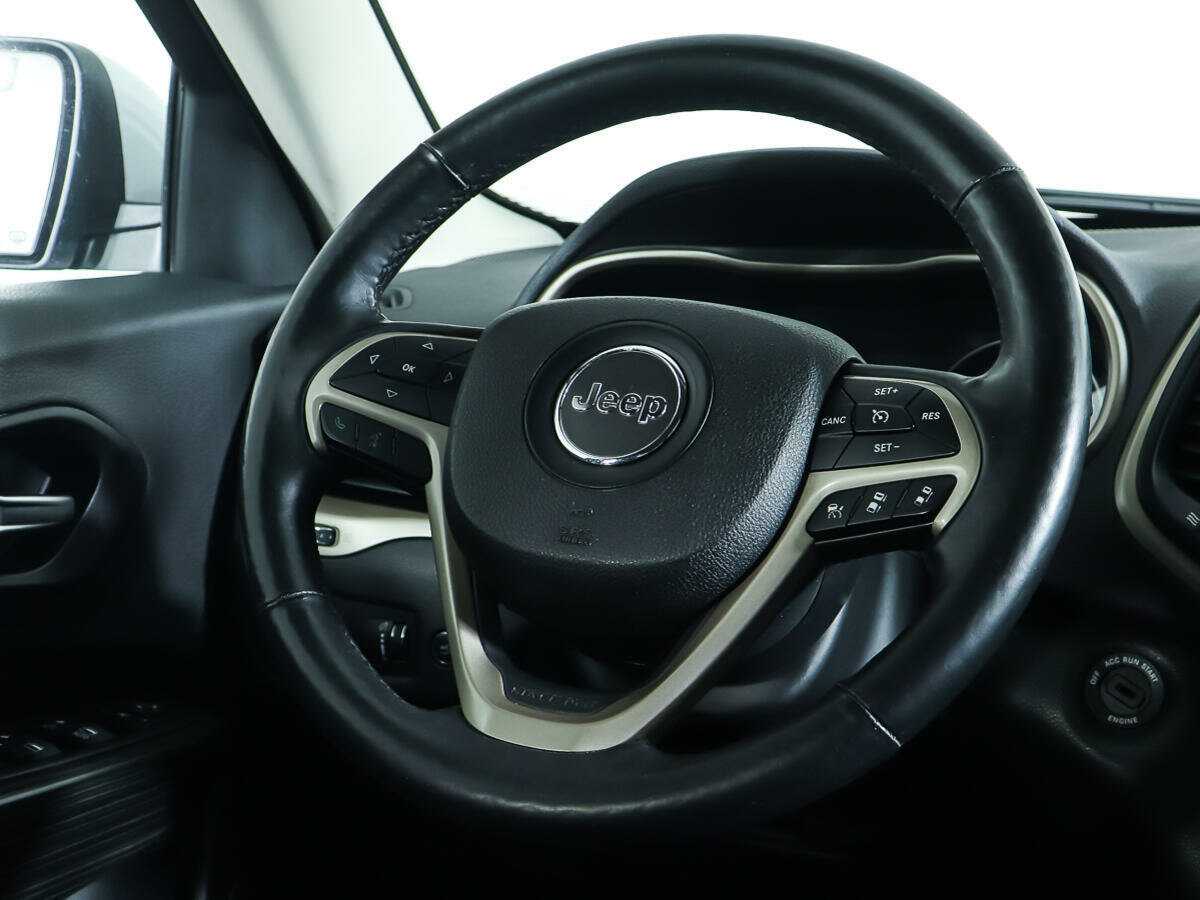 Jeep Cherokee с пробегом — 2014 год. Фото: #13