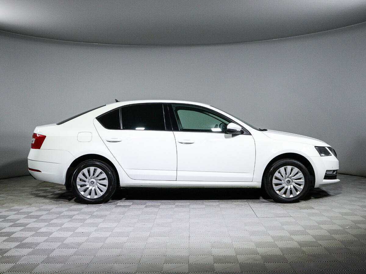 Skoda Octavia с пробегом — 2019 год. Фото: #3