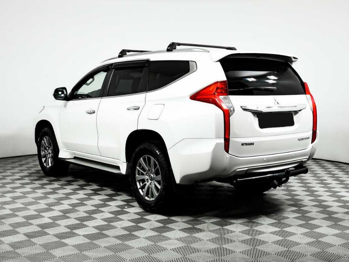 Mitsubishi Pajero Sport с пробегом — 2019 год. Фото: #6