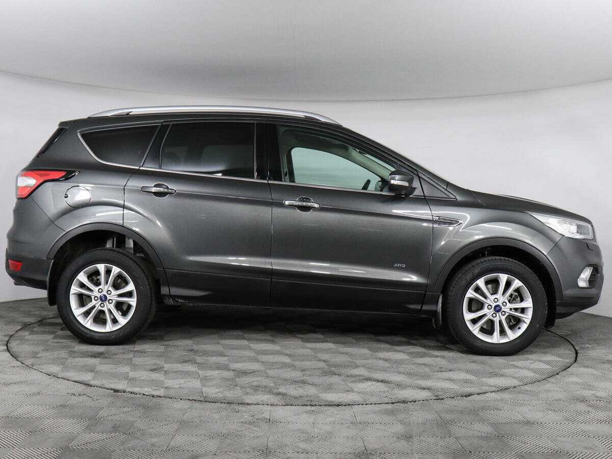 Ford Kuga с пробегом — 2017 год. Фото: #3