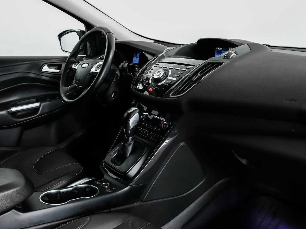Ford Kuga с пробегом — 2014 год. Фото: #11