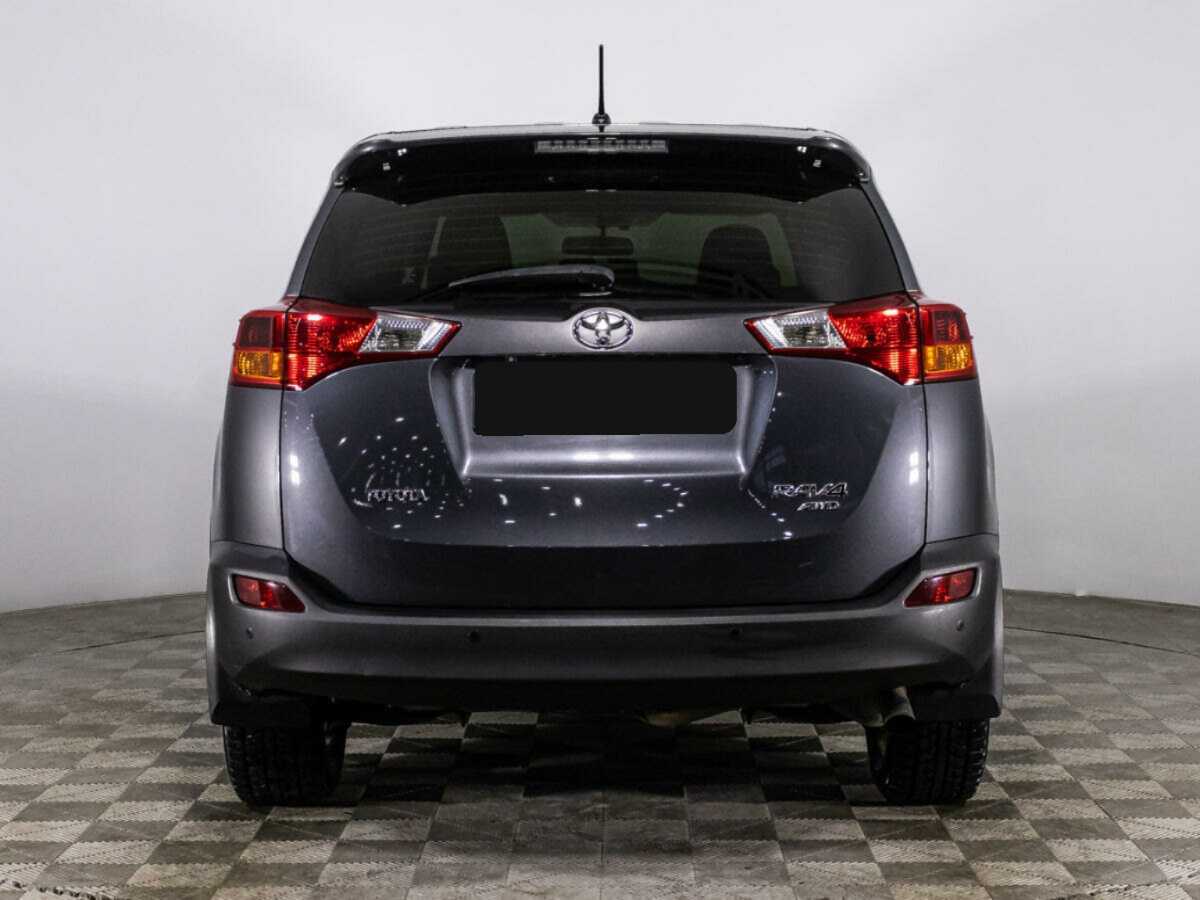 Toyota RAV4 с пробегом — 2013 год. Фото: #5