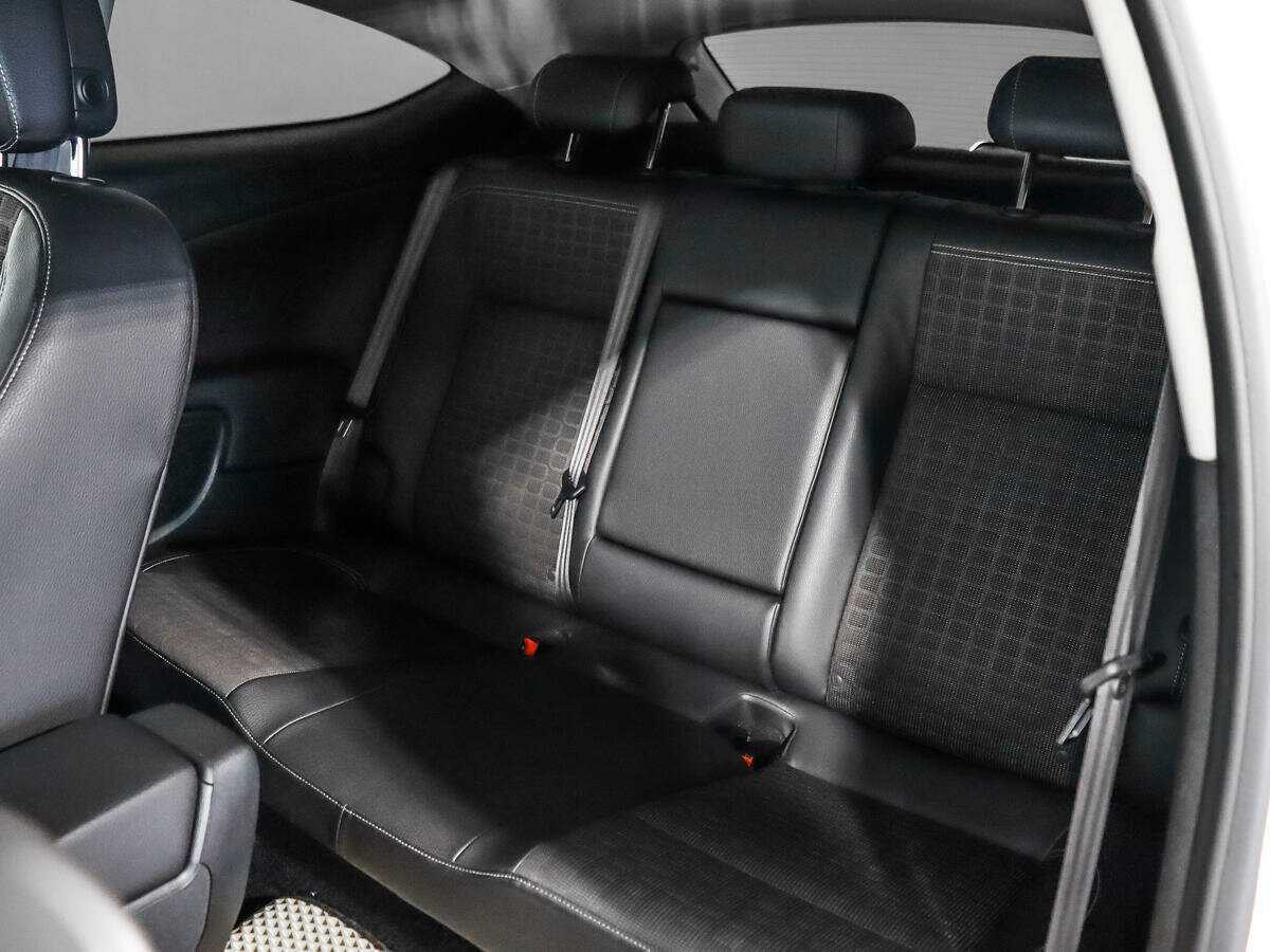 Opel Astra с пробегом — 2014 год. Фото: #9