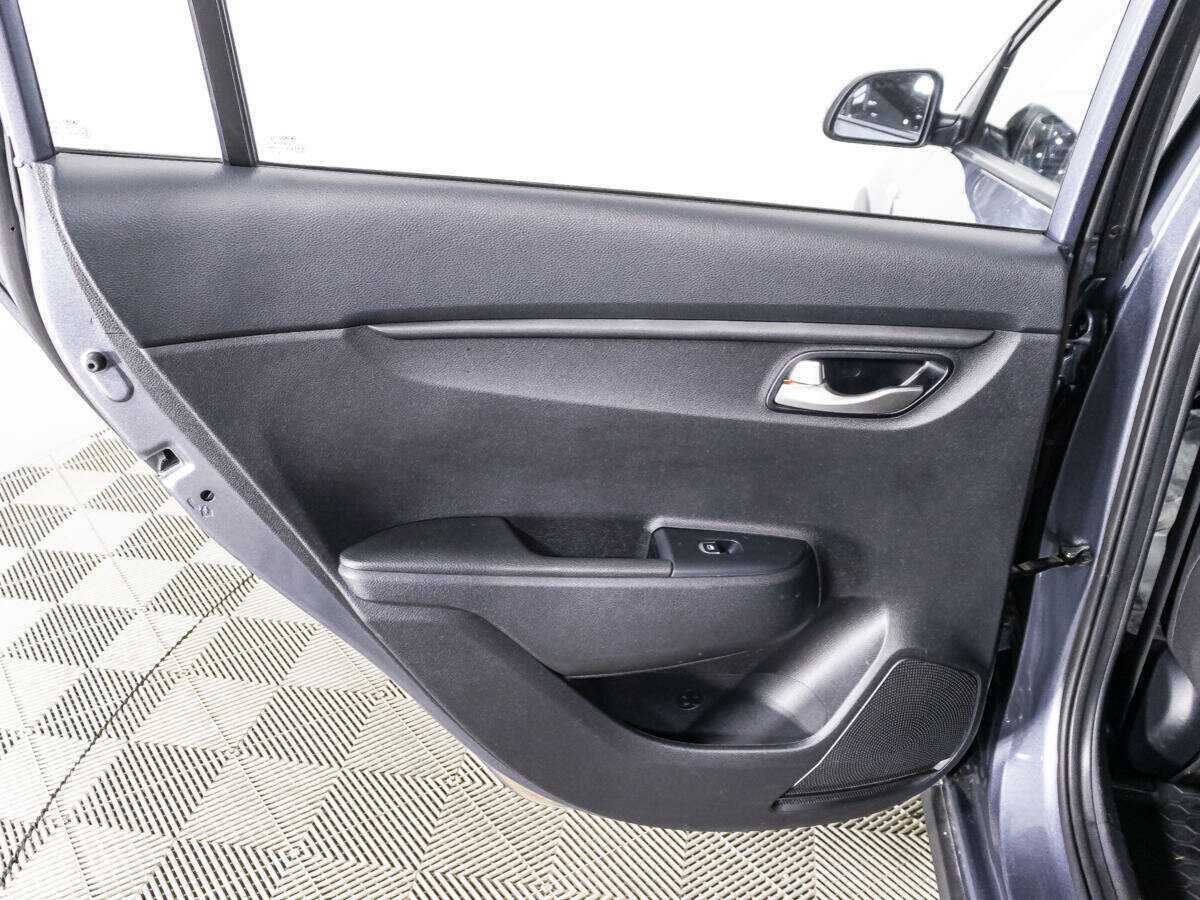 Kia Rio с пробегом — 2021 год. Фото: #23