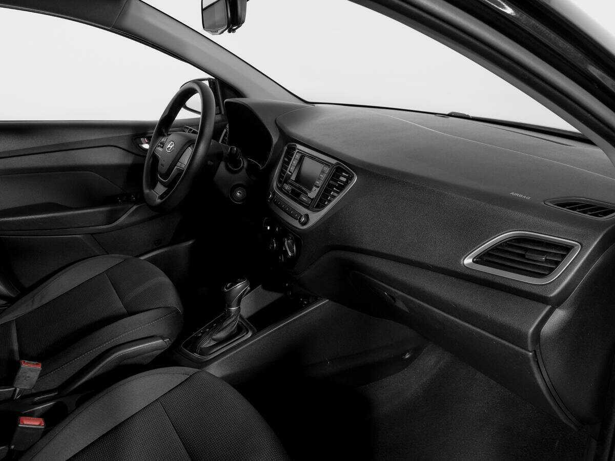 Hyundai Solaris с пробегом — 2018 год. Фото: #8