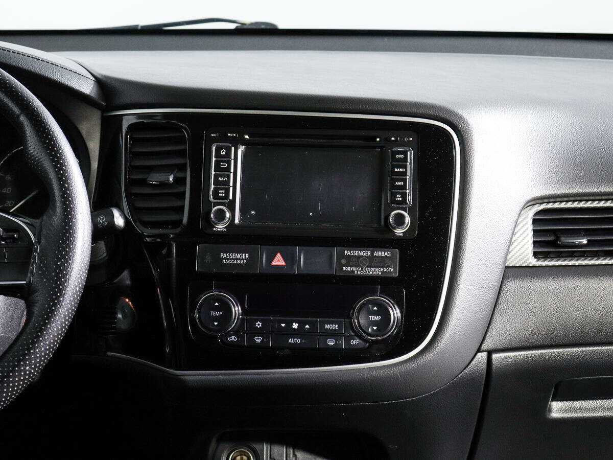 Mitsubishi Outlander с пробегом — 2016 год. Фото: #11