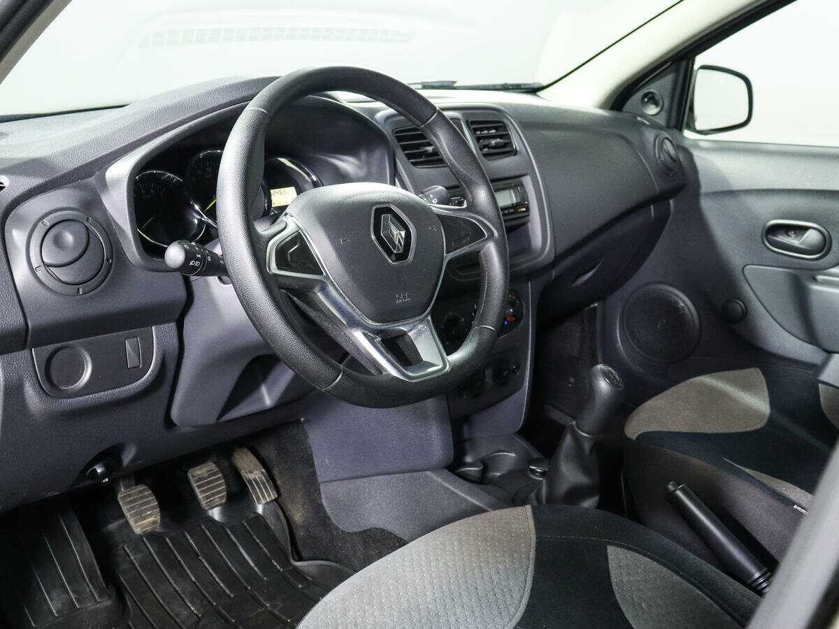Renault Sandero с пробегом — 2019 год. Фото: #13