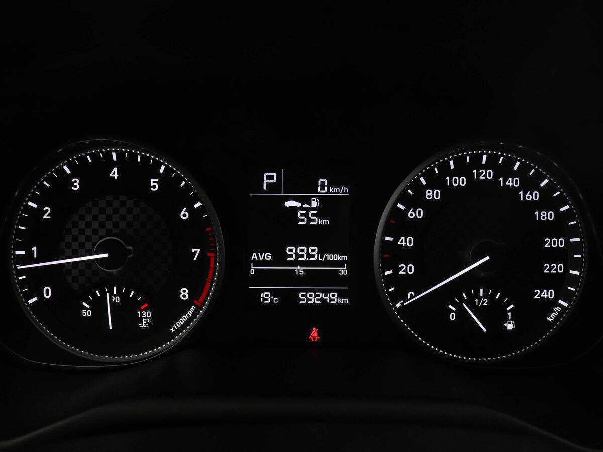 Hyundai Elantra с пробегом — 2019 год. Фото: #10