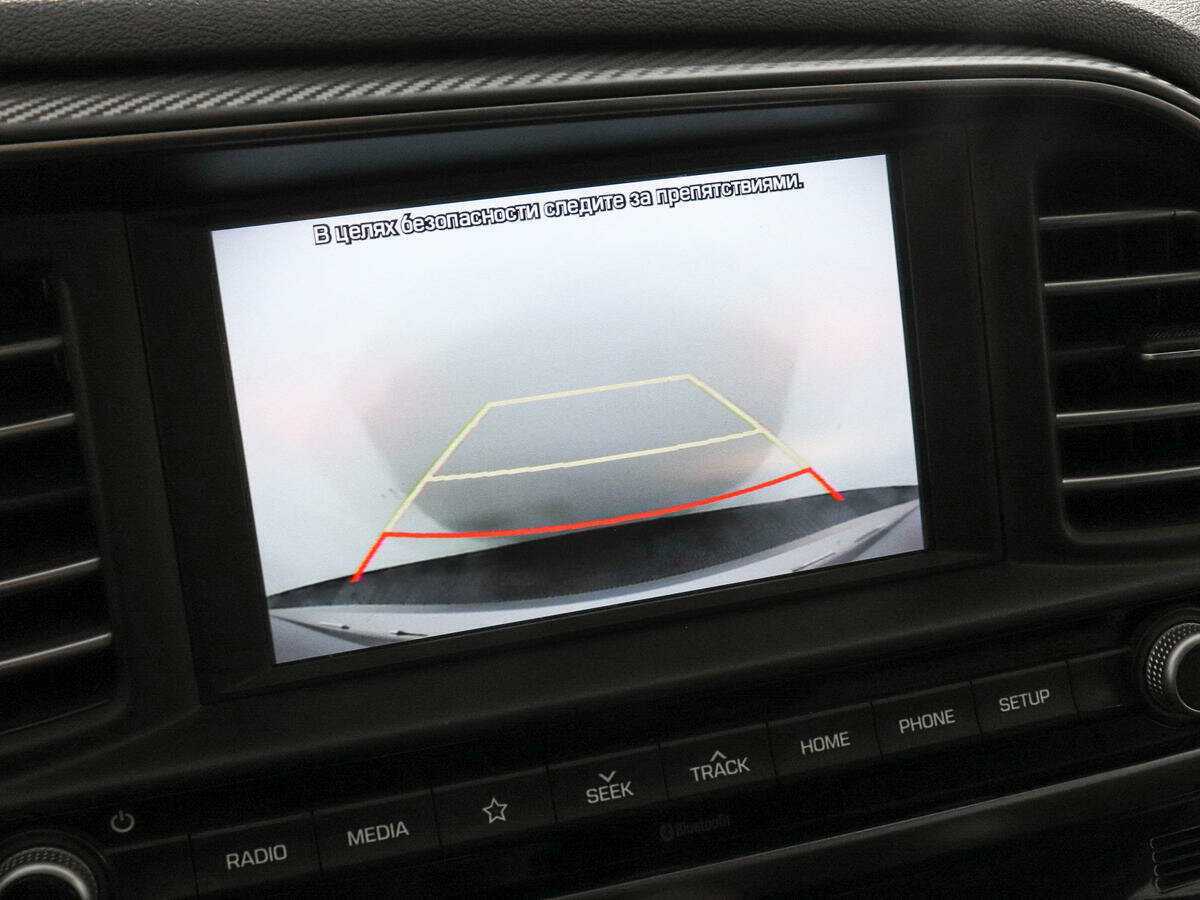 Hyundai Elantra с пробегом — 2019 год. Фото: #12