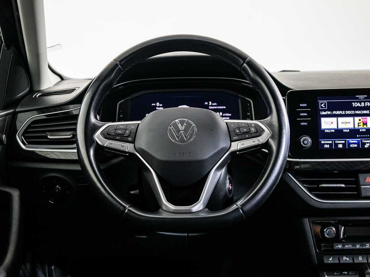 Volkswagen Polo с пробегом — 2020 год. Фото: #11