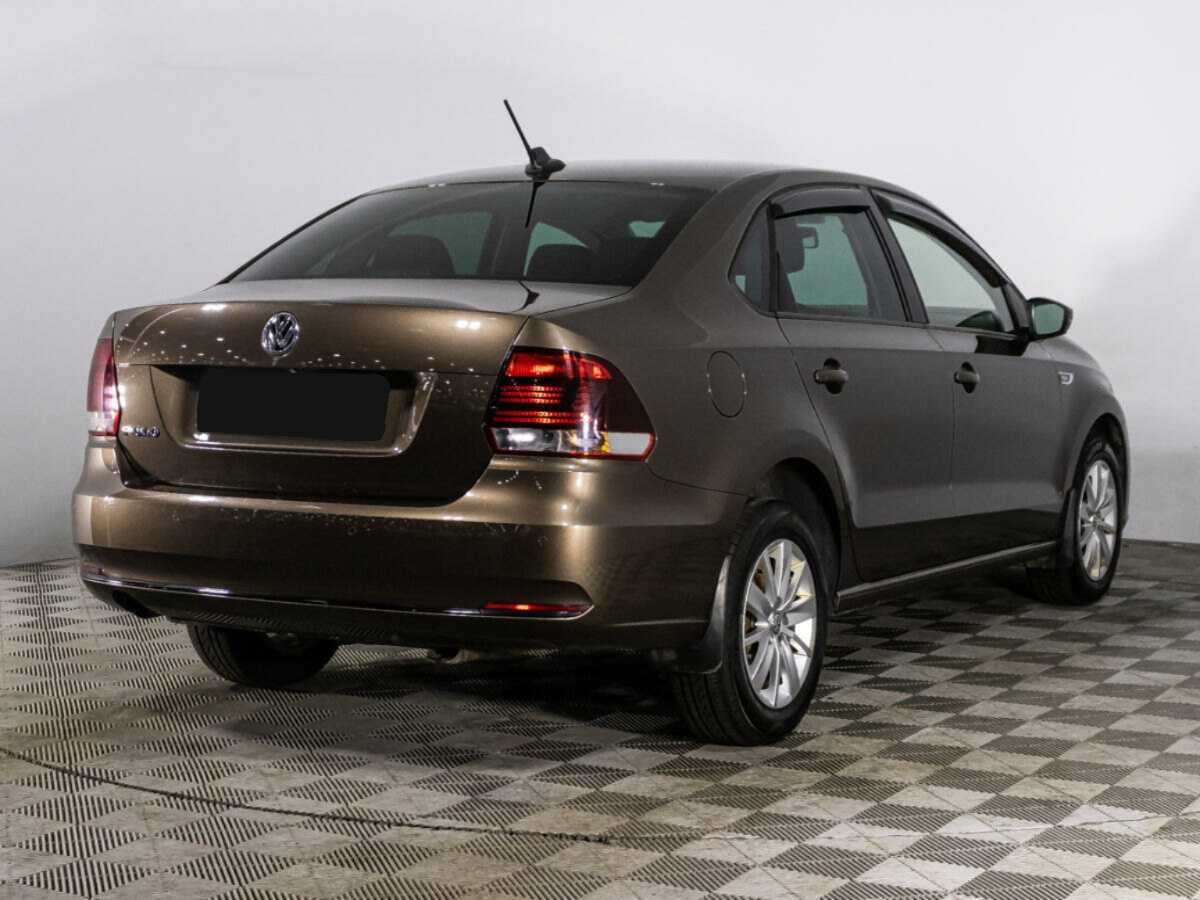 Volkswagen Polo с пробегом — 2019 год. Фото: #4