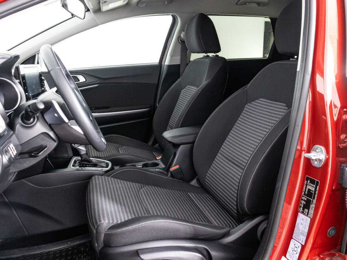 Kia Ceed с пробегом — 2022 год. Фото: #21