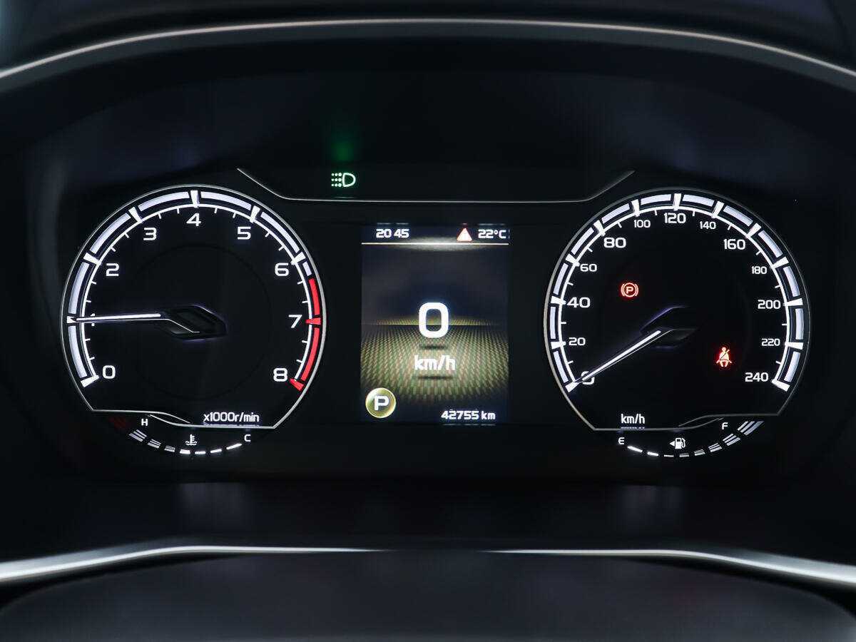 Geely Coolray с пробегом — 2021 год. Фото: #12