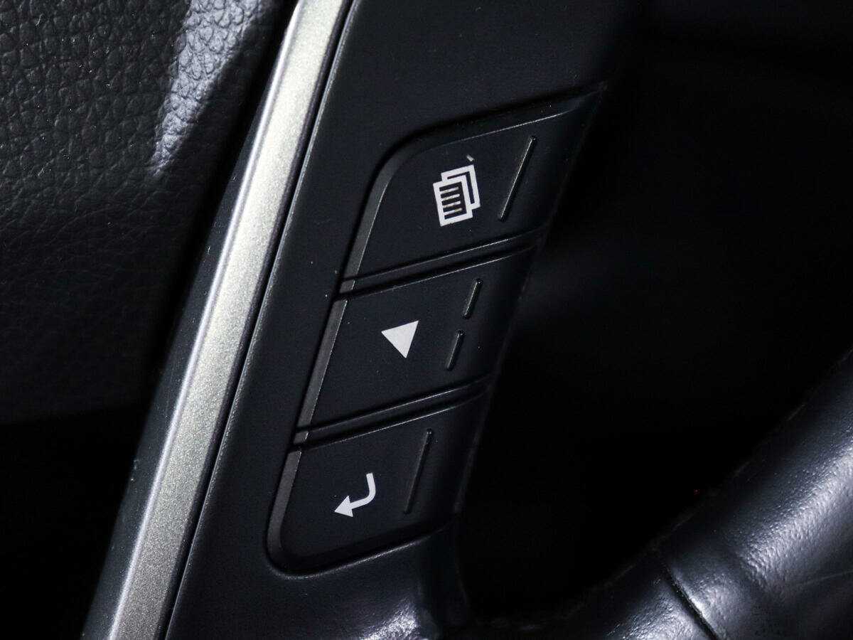 Hyundai Santa Fe с пробегом — 2015 год. Фото: #19