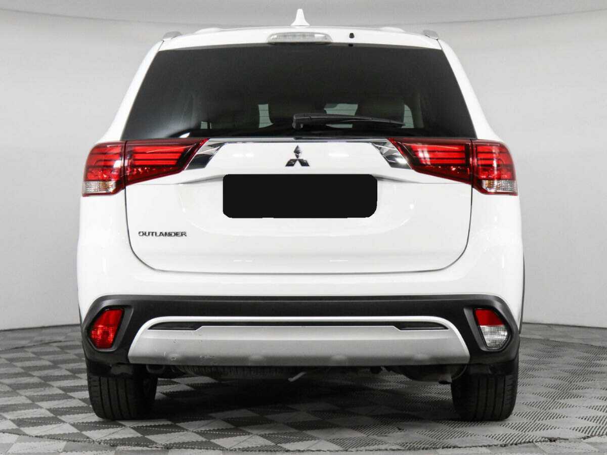 Mitsubishi Outlander с пробегом — 2021 год. Фото: #5