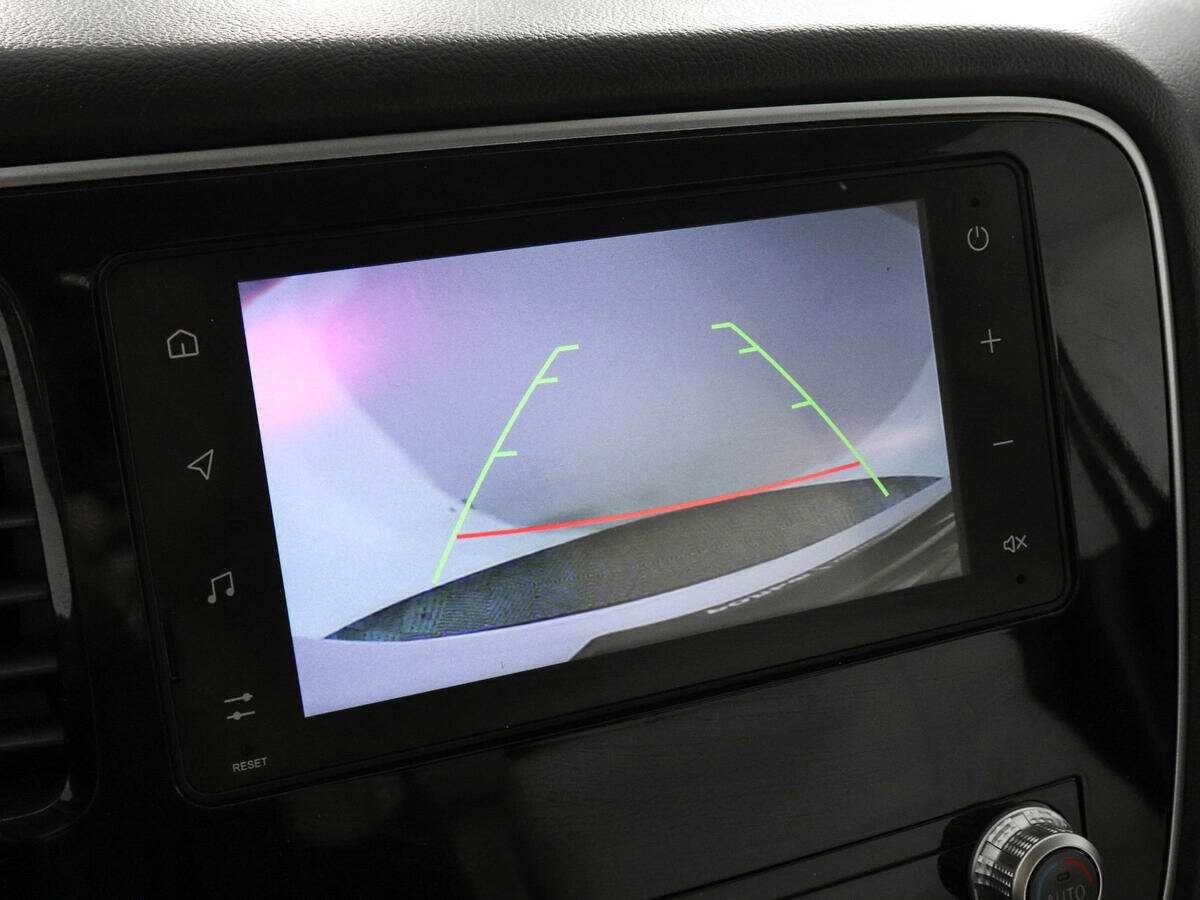 Mitsubishi Outlander с пробегом — 2021 год. Фото: #12