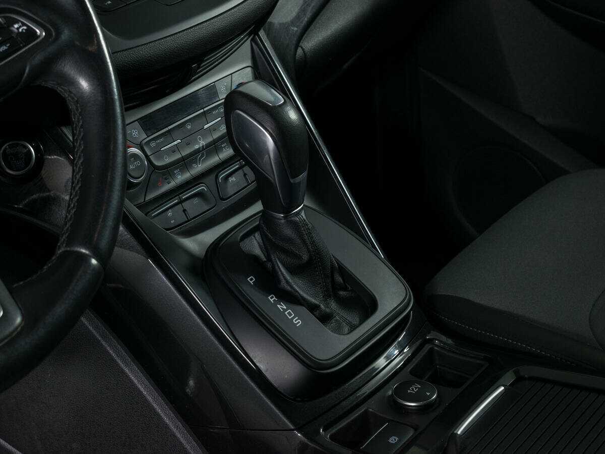 Ford Kuga с пробегом — 2017 год. Фото: #9