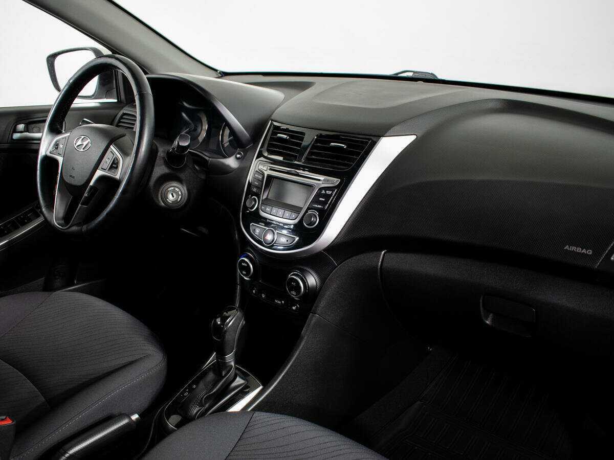 Hyundai Solaris с пробегом — 2016 год. Фото: #8