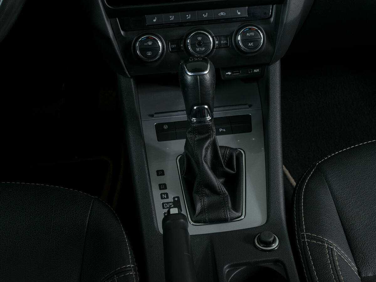 Skoda Octavia с пробегом — 2013 год. Фото: #14